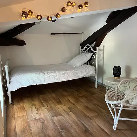 Vakantiehuis Maison Authentique Au Pied De La Montagne Noire Massaguel